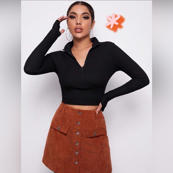 SHEIN | ezwear | Cropped Long Sleeve w/ thumb hole - Picture 1 of 4